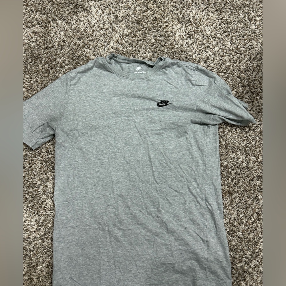Grey Nike T Shirt Size Large
